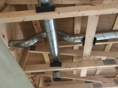Rørføring på Genvex ventilationsanlæg